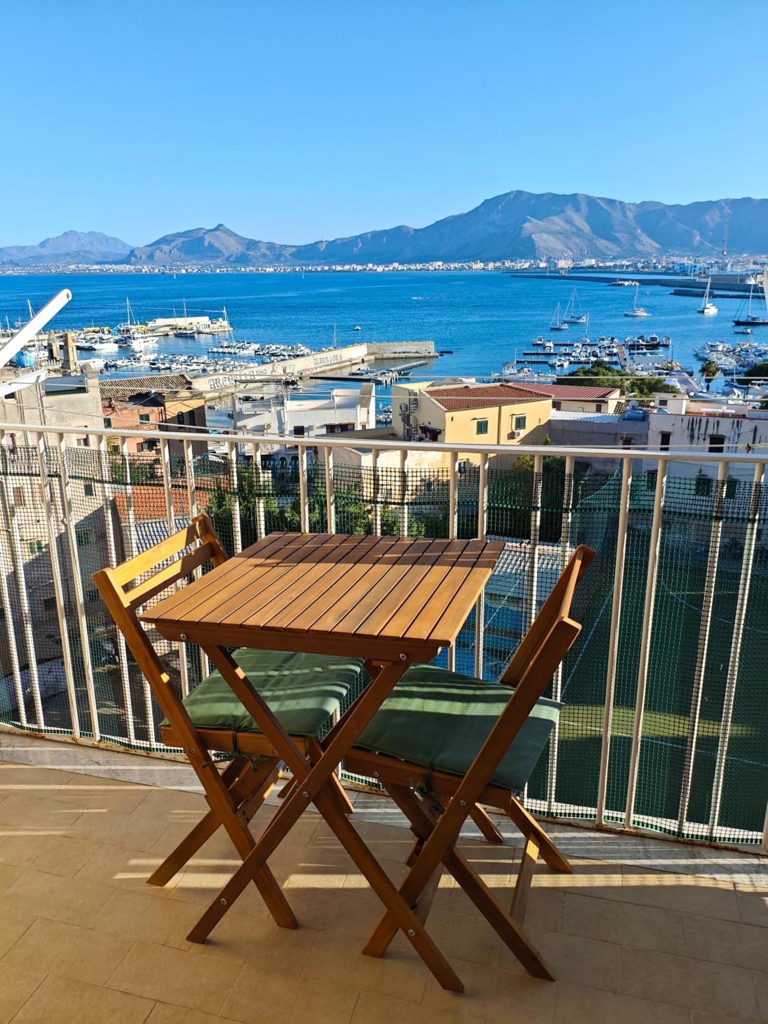 Ferienwohnung Il Balcone Sul Mare - Free Parking & Relax Palermo Exterior foto